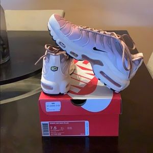 Women’s Air Max Plus